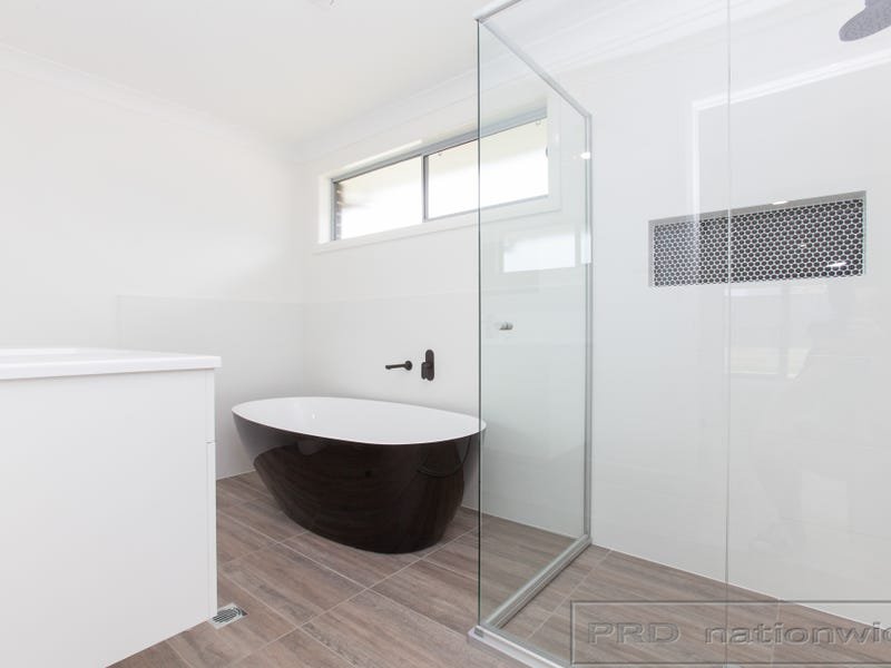 2 Lancaster Drive THORNTON 13