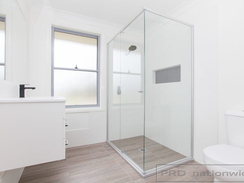 2 Lancaster Drive THORNTON 15