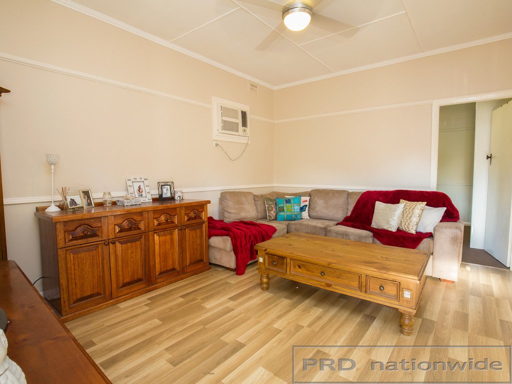 2 Landor Street BERESFIELD 3