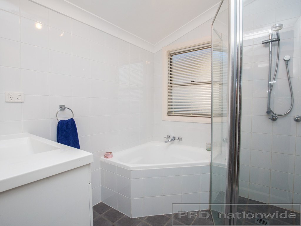 2 Landor Street BERESFIELD 5