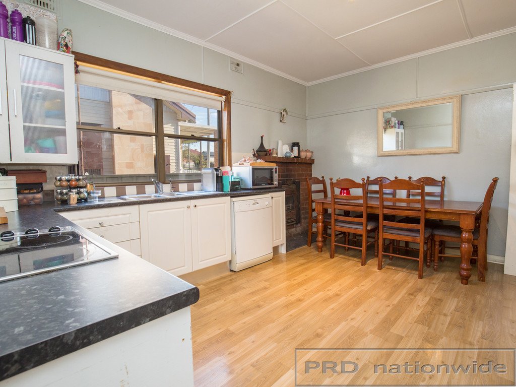 2 Landor Street BERESFIELD 7