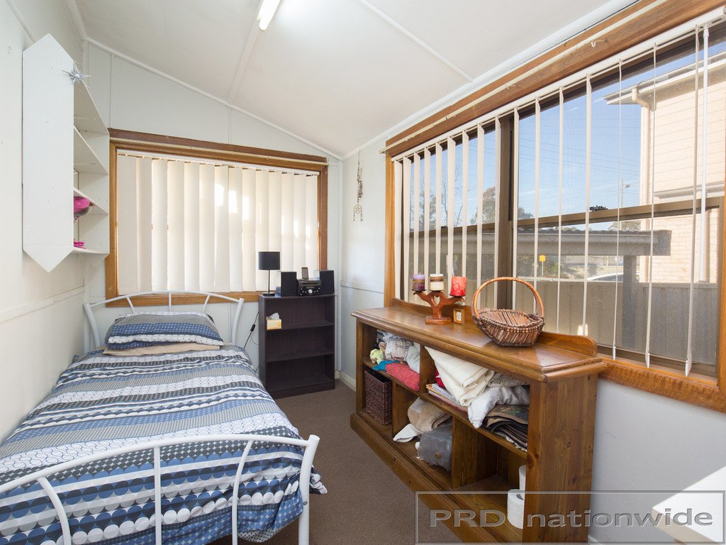 2 Landor Street BERESFIELD 8