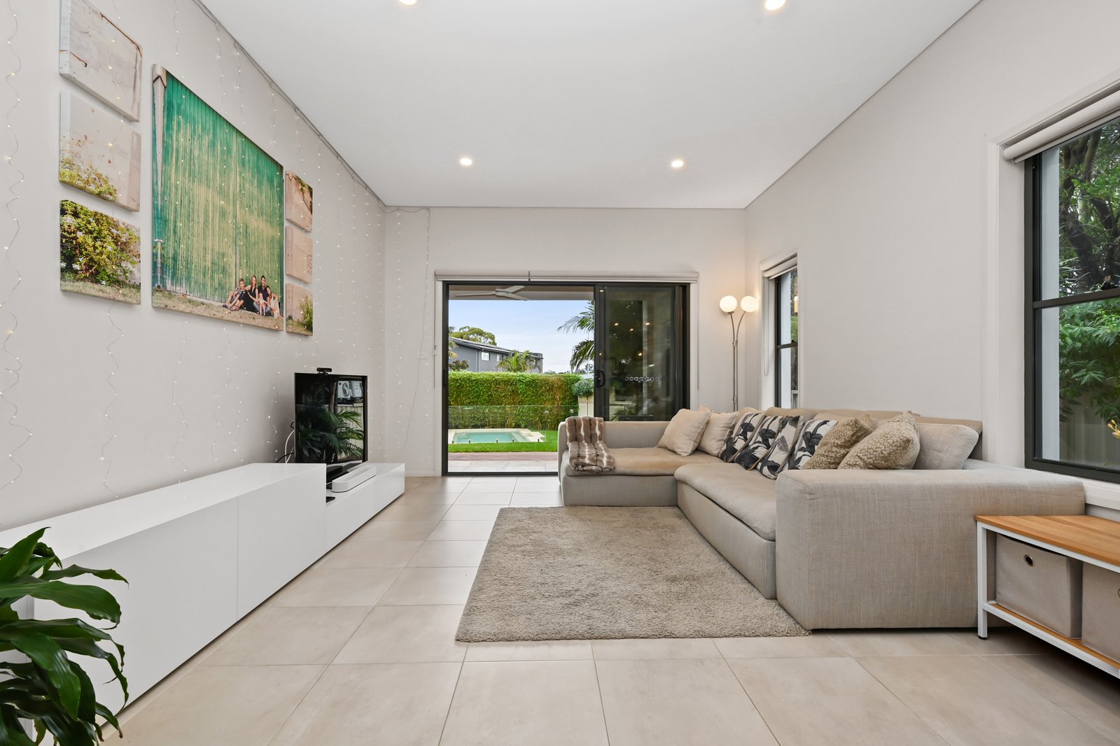 2 Lasseter Avenue CHIFLEY 2