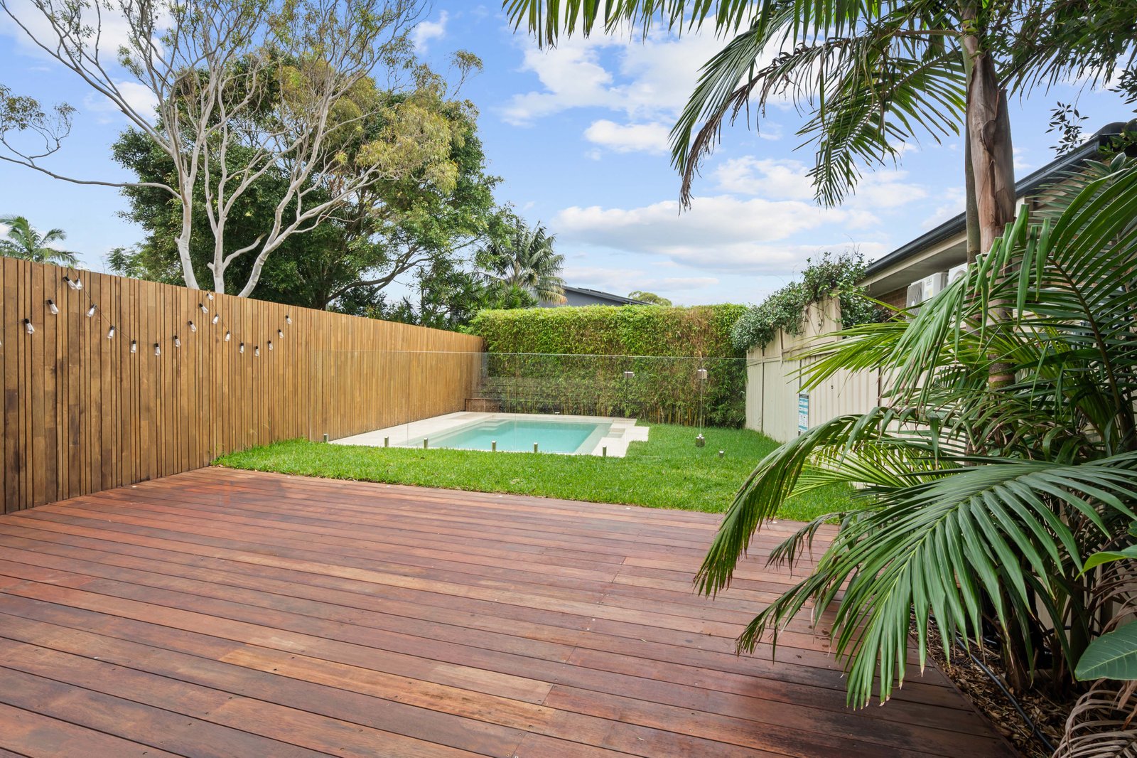 2 Lasseter Avenue CHIFLEY 4