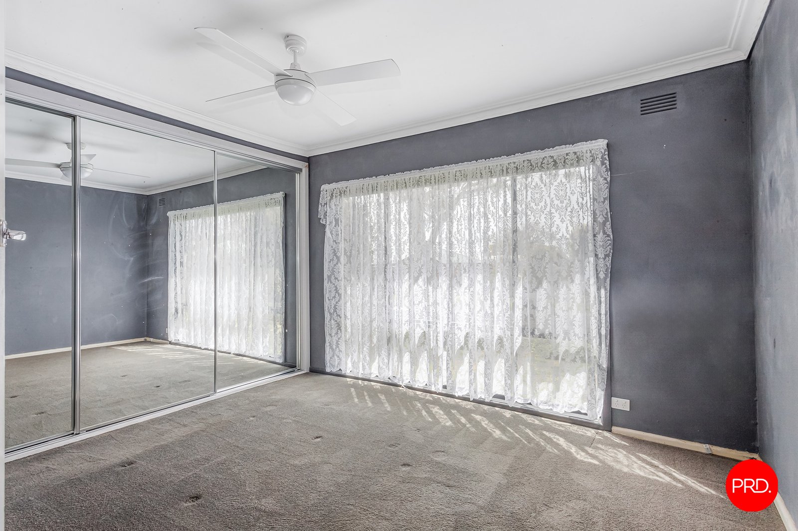 2 Laxdale Ct  KANGAROO FLAT 11