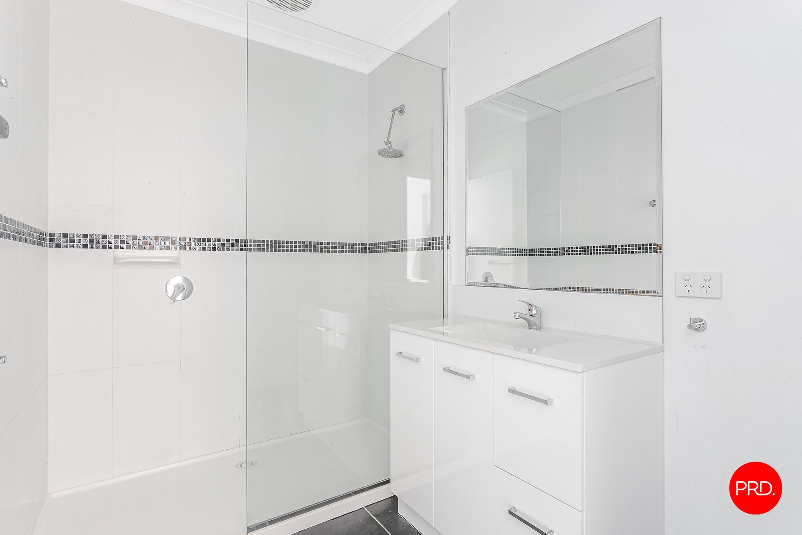 2 Laxdale Ct  KANGAROO FLAT 15