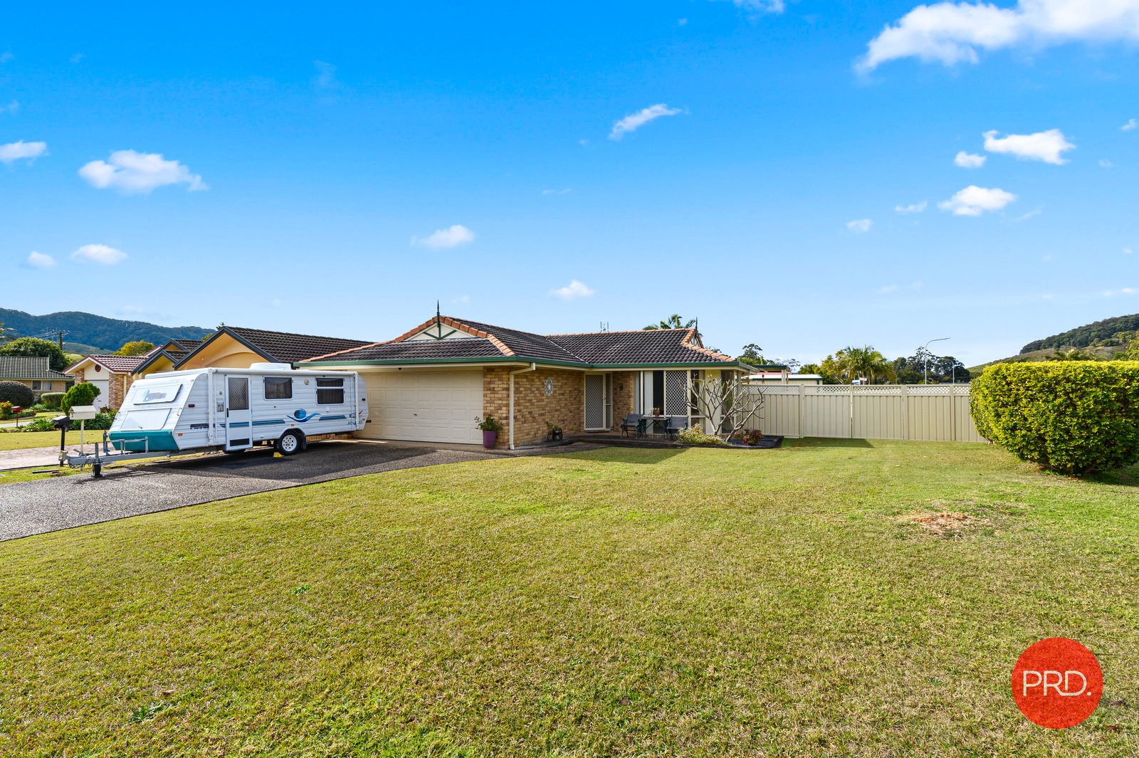 2 Leander Close COFFS HARBOUR 18