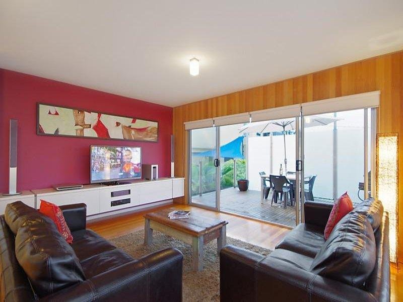 Gallery: 2 Leonard Court