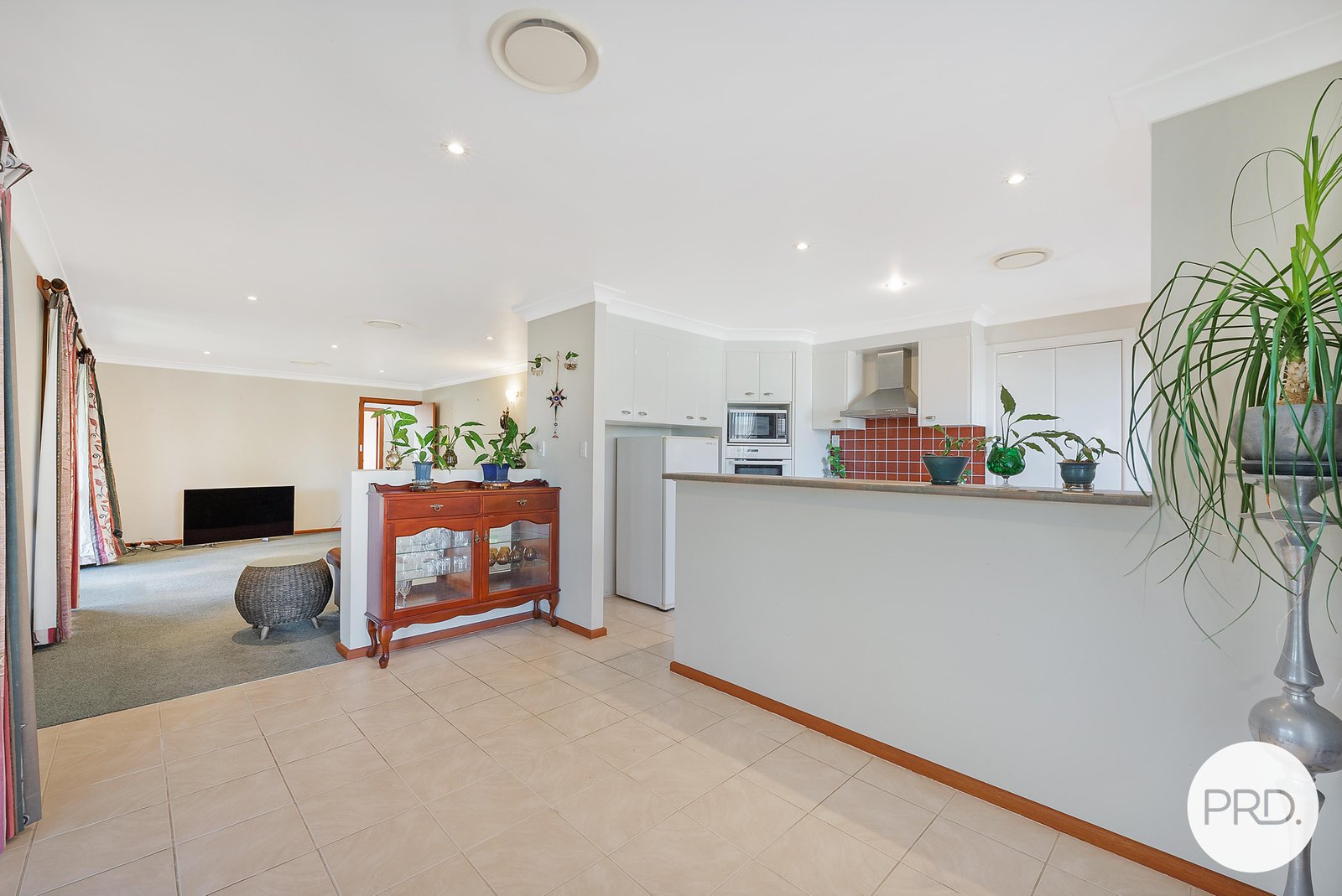 2 Lepemi Place NORTH HAVEN 8