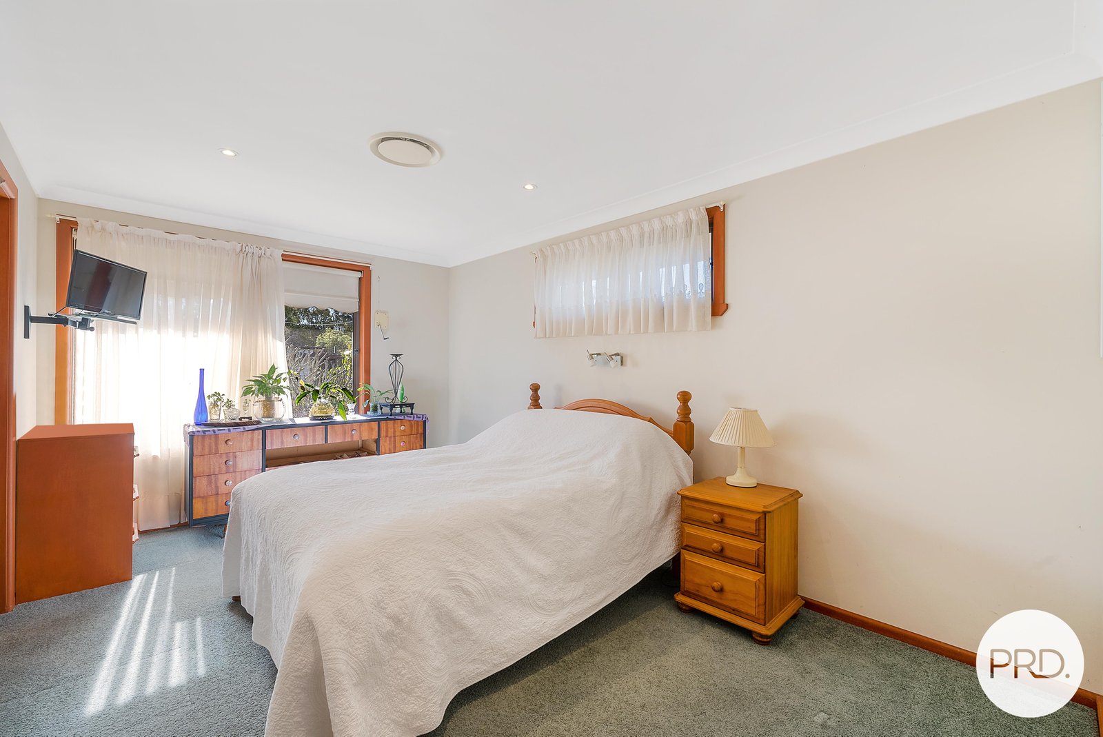 2 Lepemi Place NORTH HAVEN 11