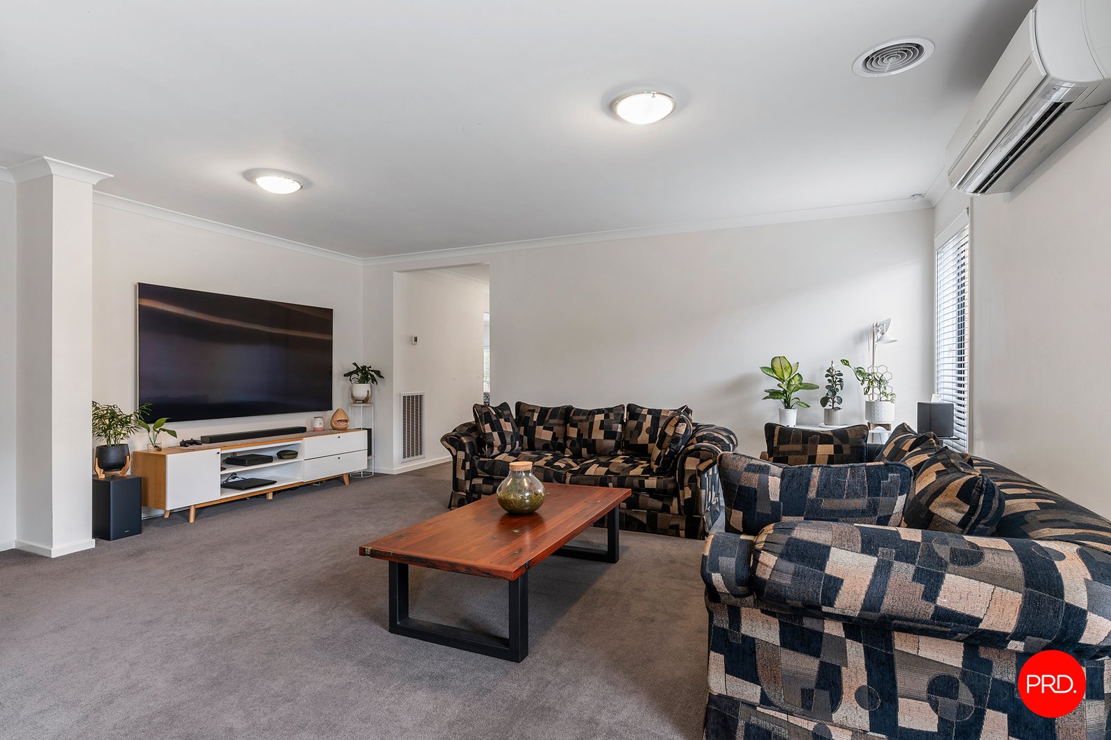 2 Lightwood Way JACKASS FLAT 3