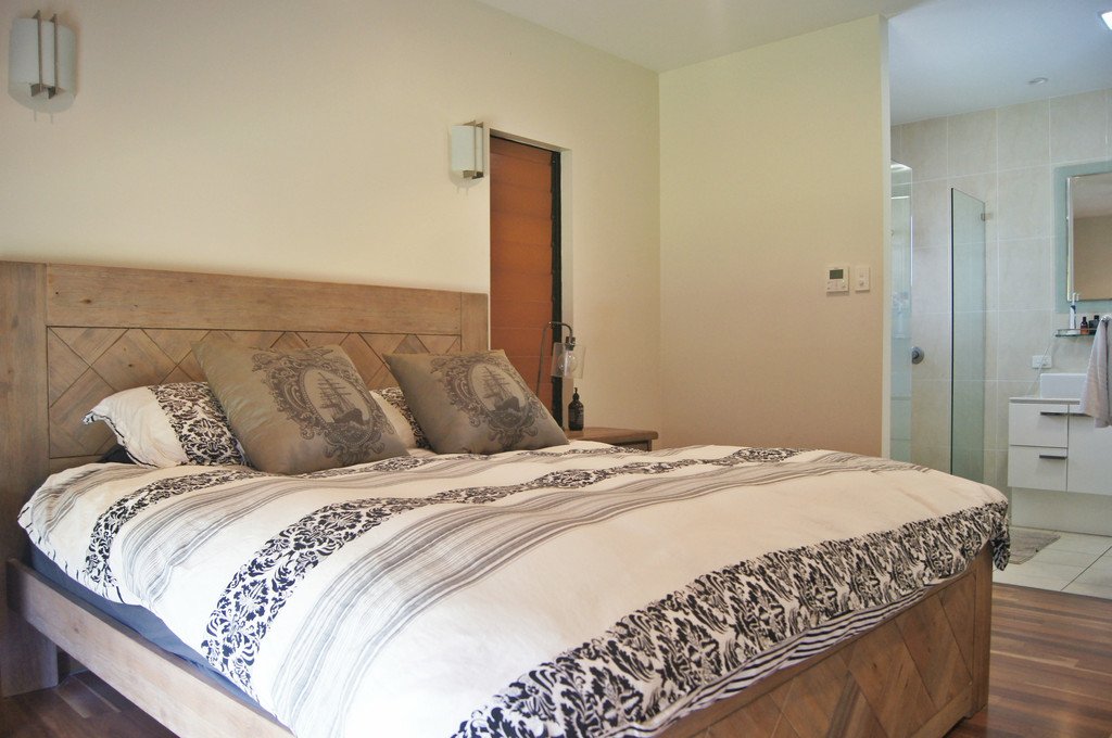 2 Linscot Close CANNONVALE 12