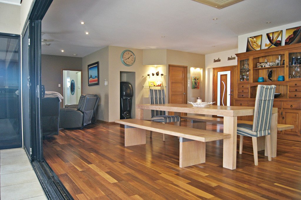 2 Linscot Close CANNONVALE 19