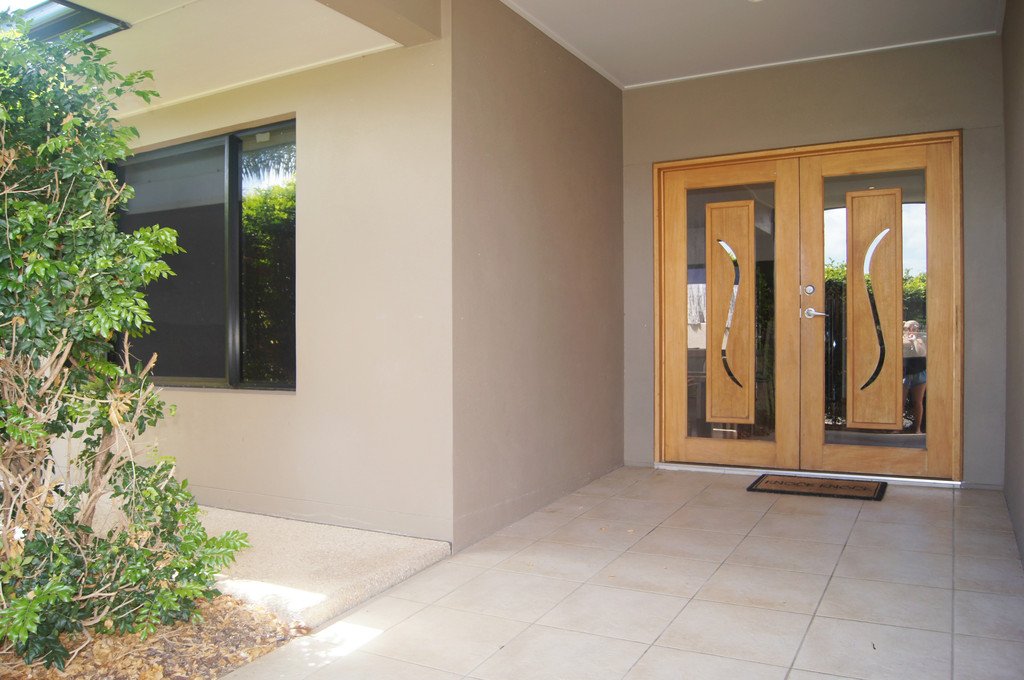 2 Linscot Close CANNONVALE 21