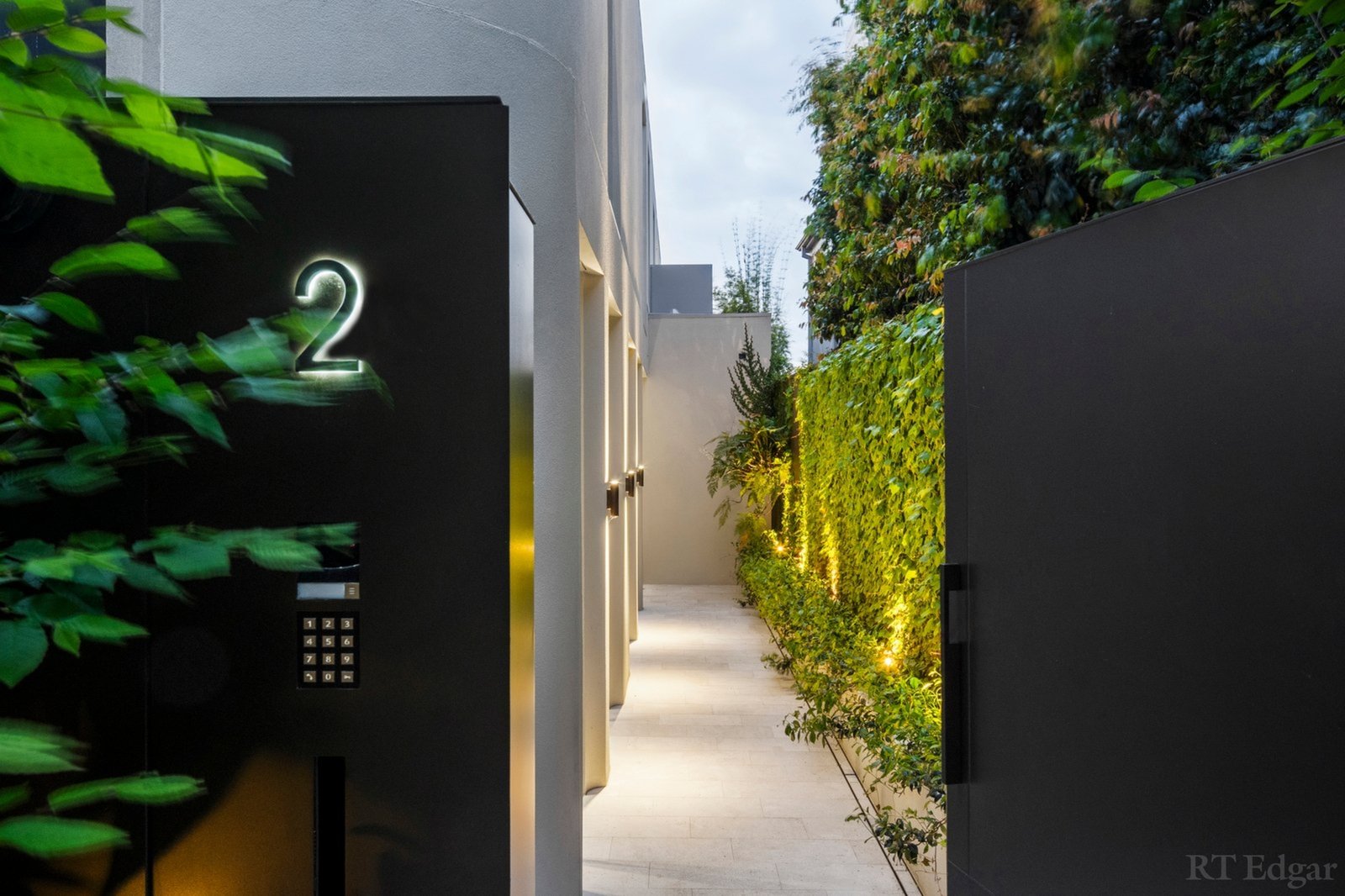 Real Estate and Property in 2 Lisbuoy Court, Toorak, VIC