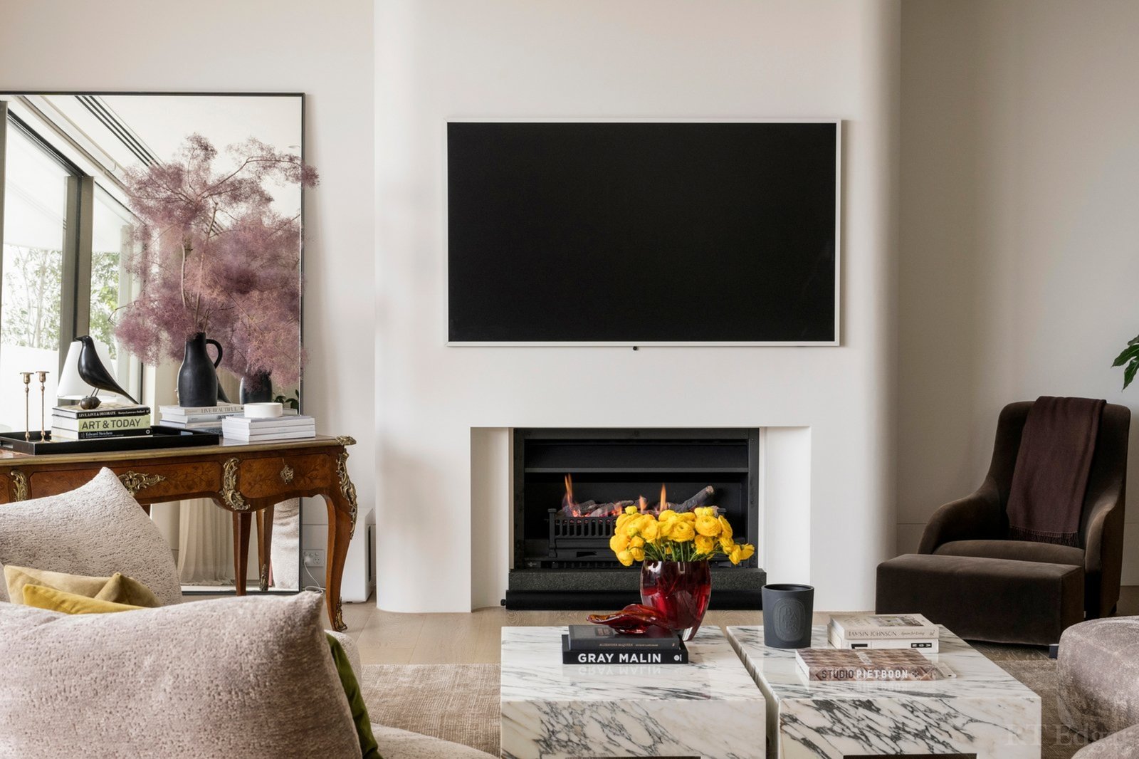 Real Estate and Property in 2 Lisbuoy Court, Toorak, VIC