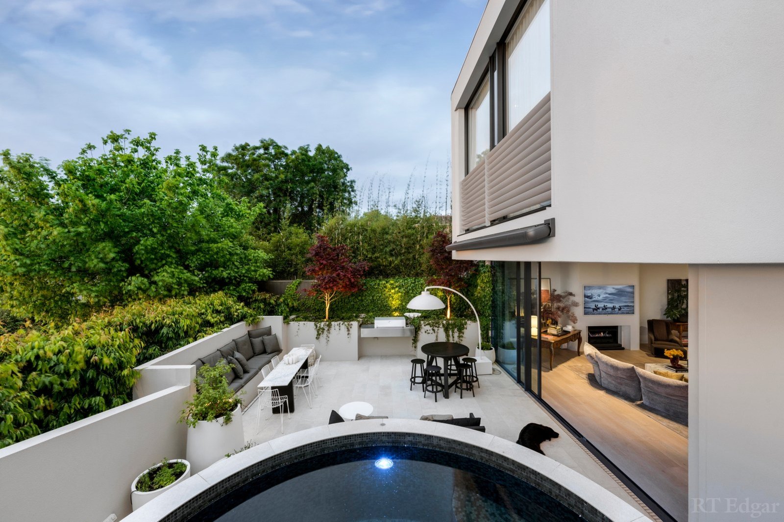 Real Estate and Property in 2 Lisbuoy Court, Toorak, VIC
