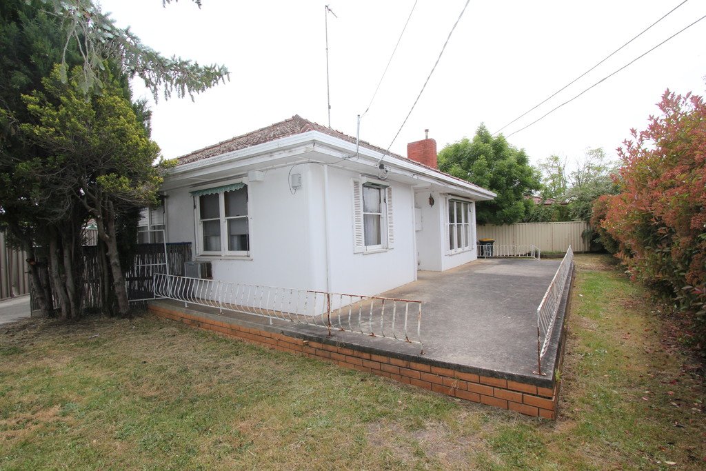 2 Little Dodd Street BALLARAT CENTRAL 1