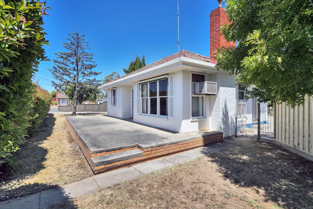 2 Little Dodds Street GOLDEN POINT 1