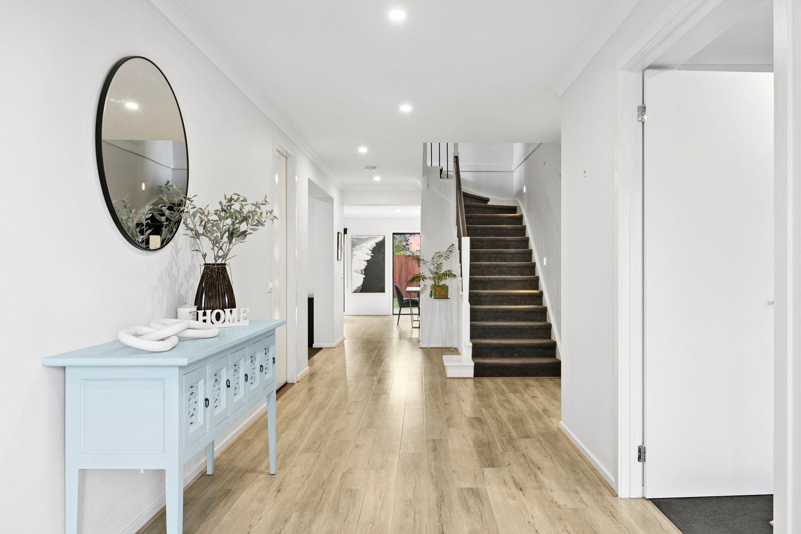 Gallery: 2 Llewellyn Avenue
