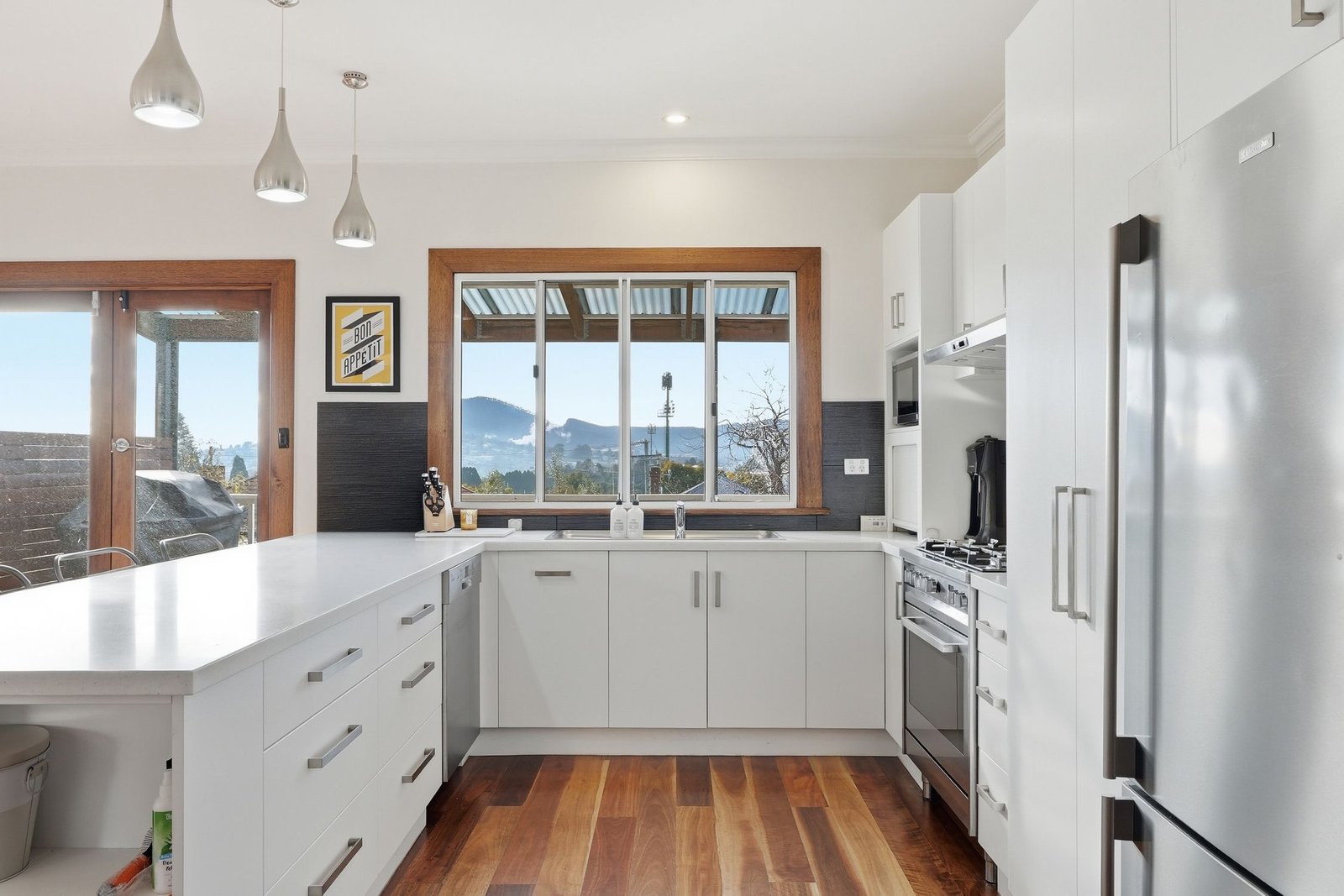 2 Loina St  NEW TOWN 5