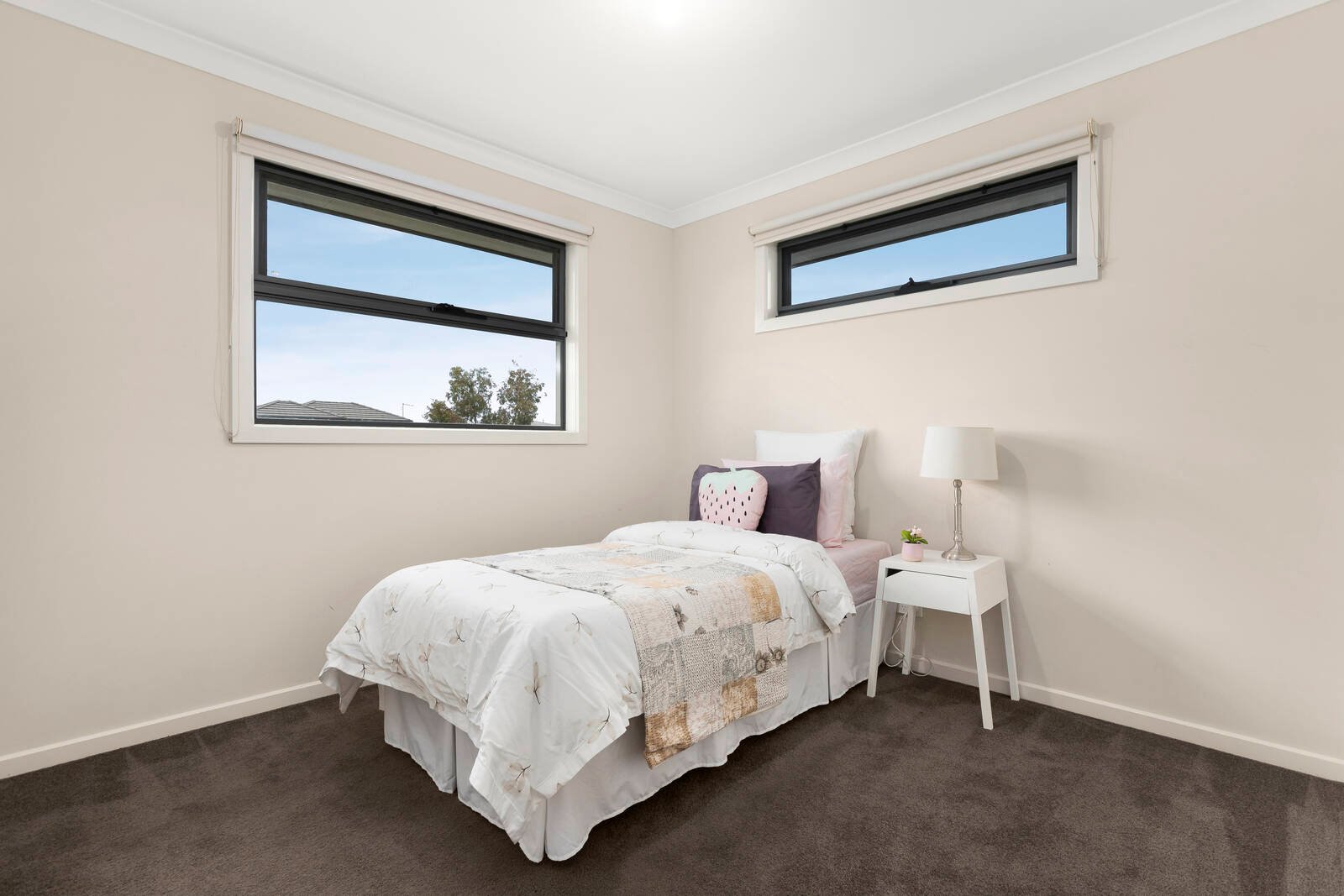 Real Estate and Property in 2 Longfield Way, Deer Park, VIC