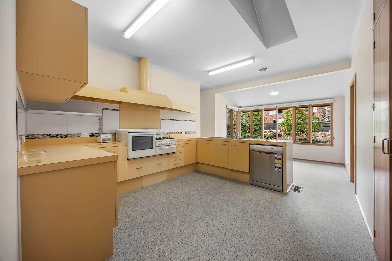 Gallery: 2 Lyons Street North