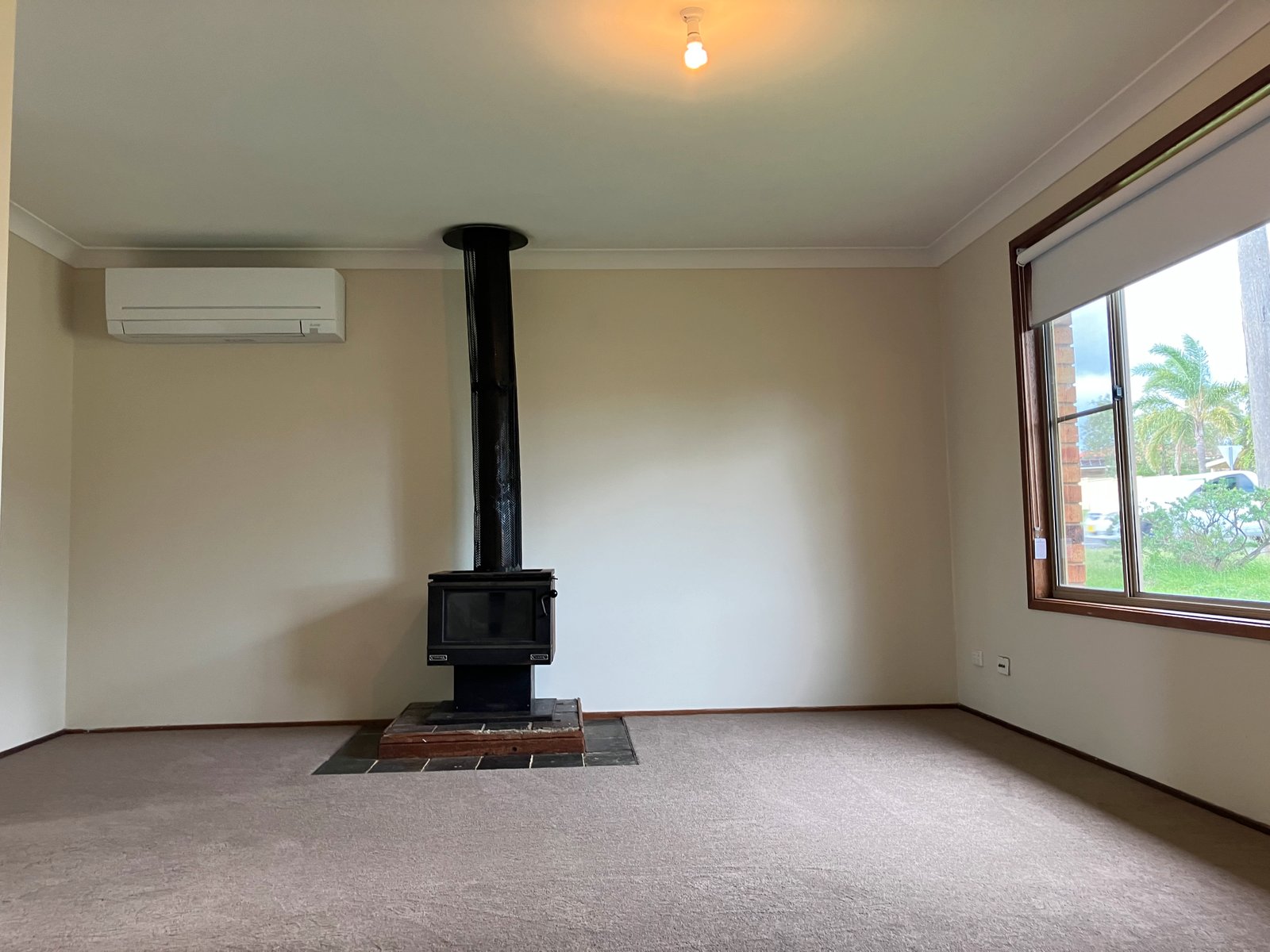 2 Maitland Street TAMWORTH 4