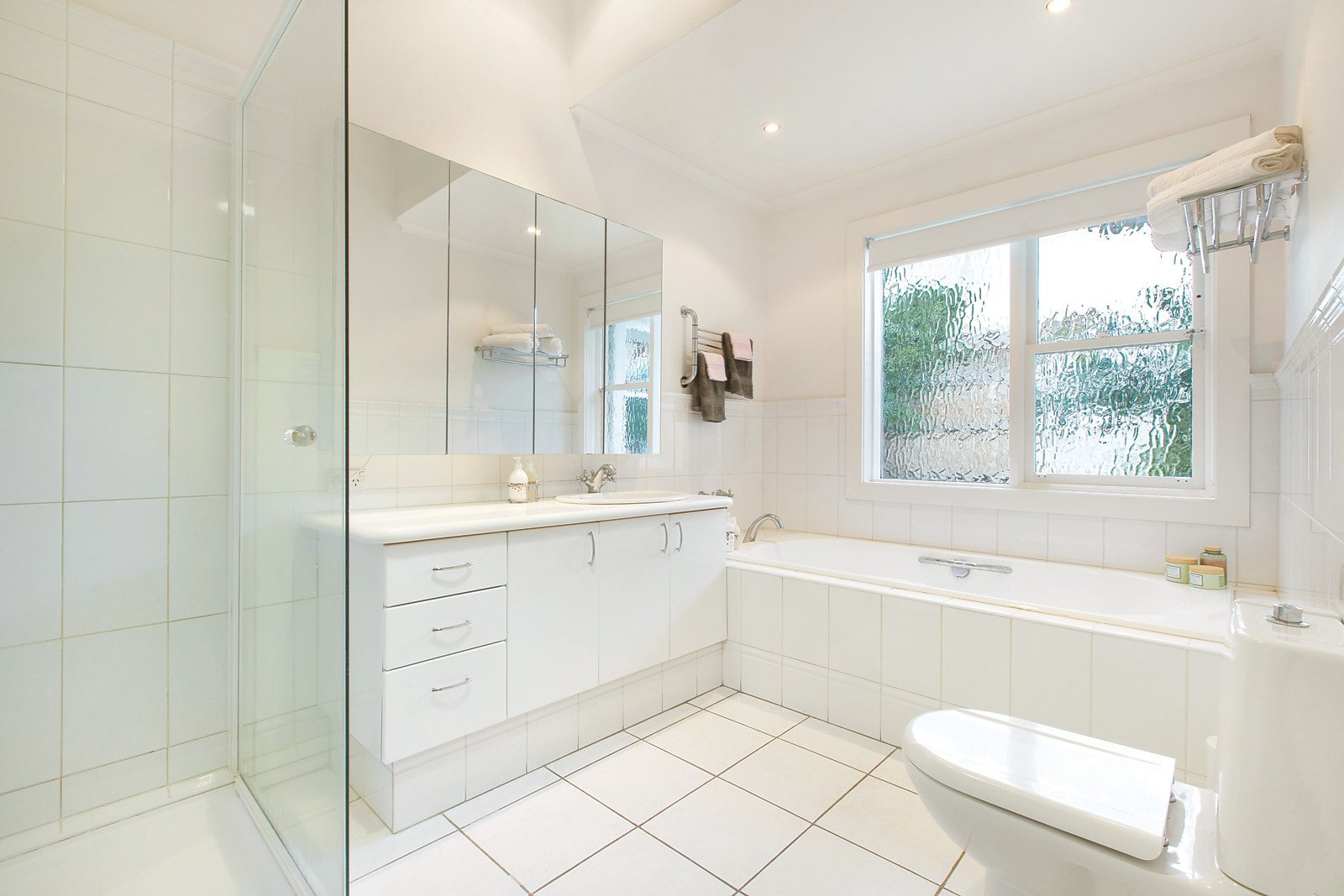 2 Maple Crescent, Camberwell, VIC