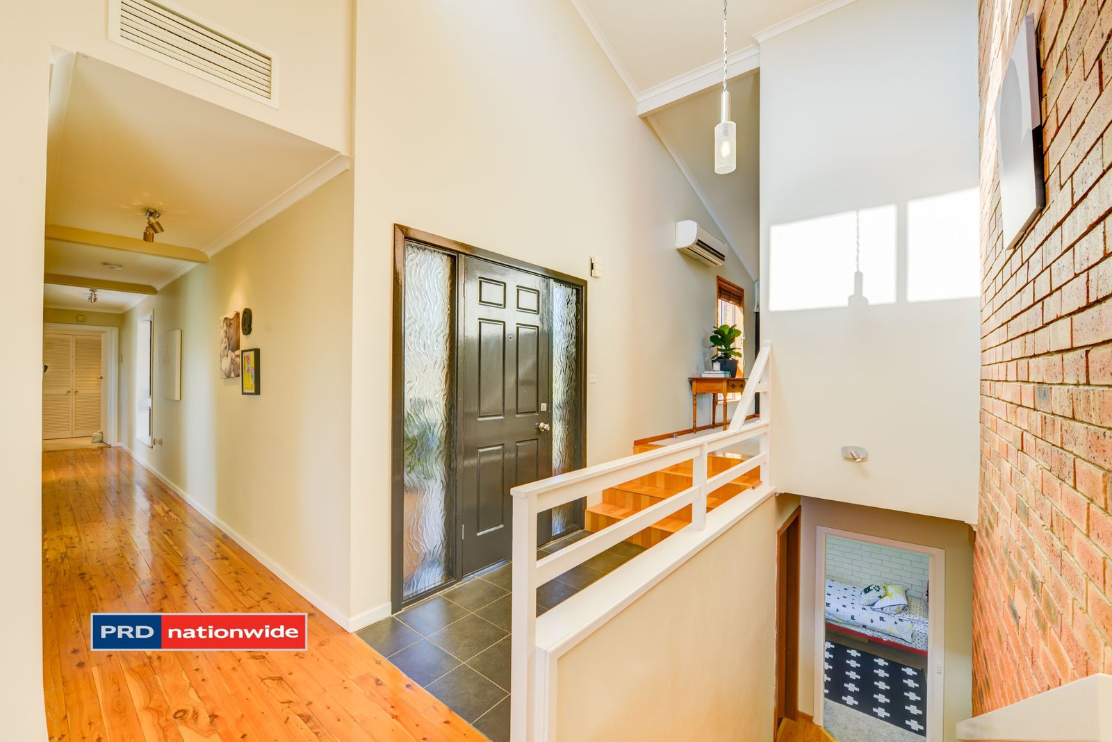 2 Maple Place TAMWORTH 4