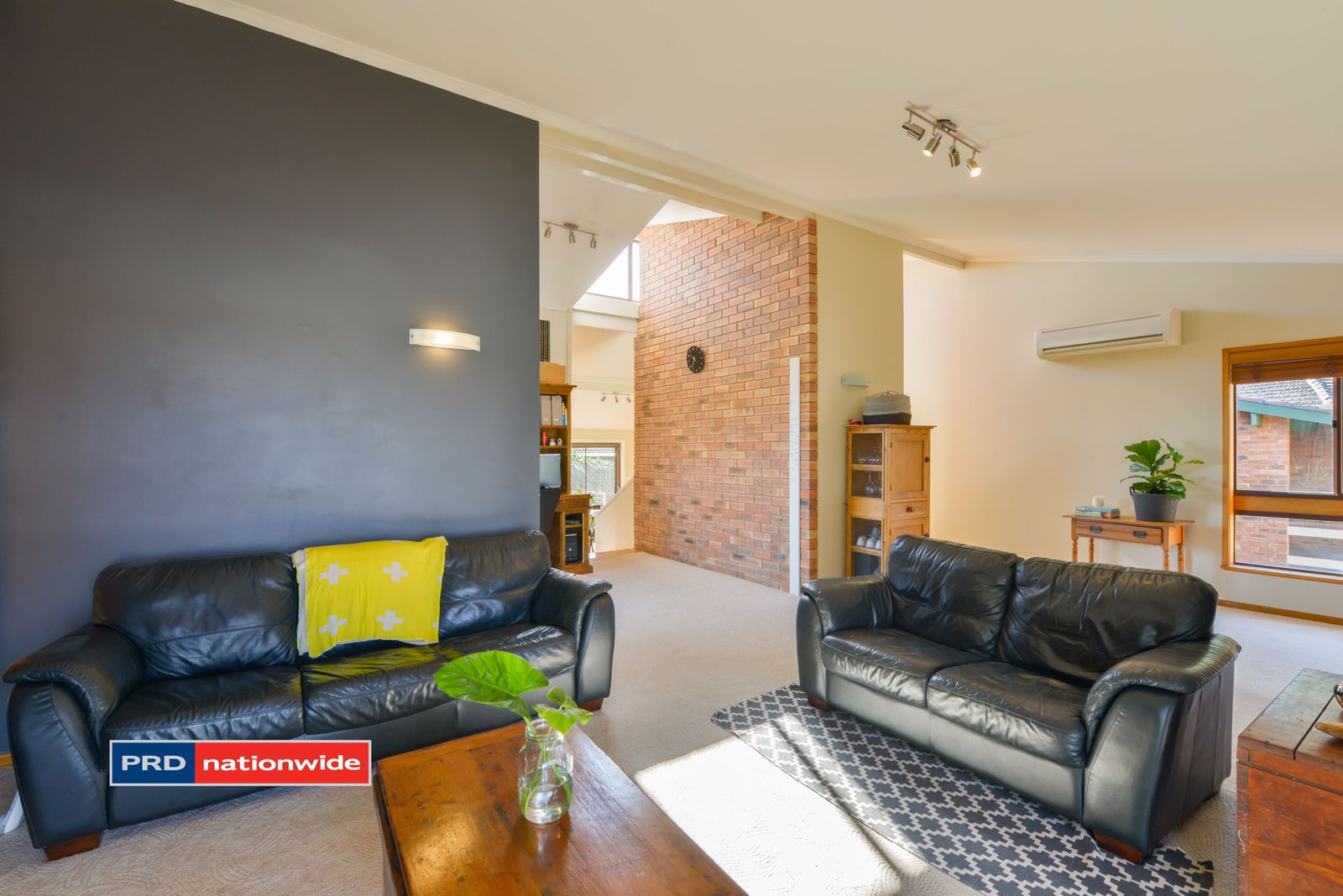 2 Maple Place TAMWORTH 7