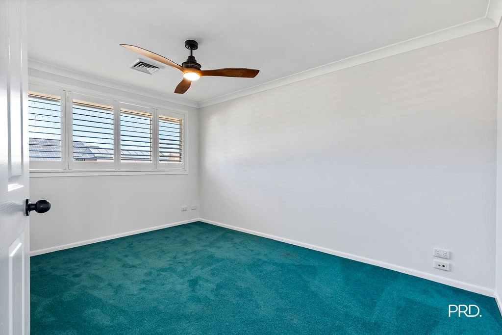 2 Marcus Clarke Crescent GLENMORE PARK 11