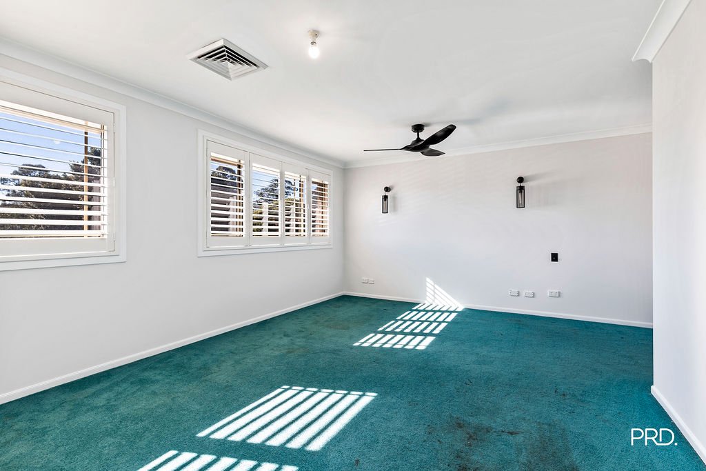 2 Marcus Clarke Crescent GLENMORE PARK 13