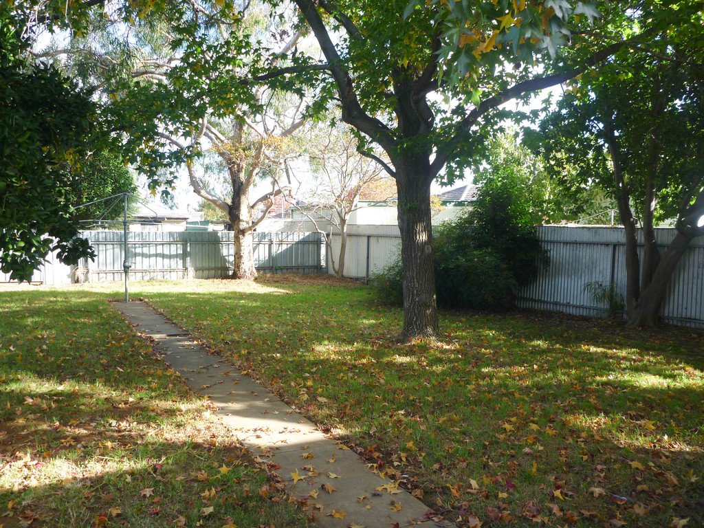 2 Mark Avenue TOLLAND 9