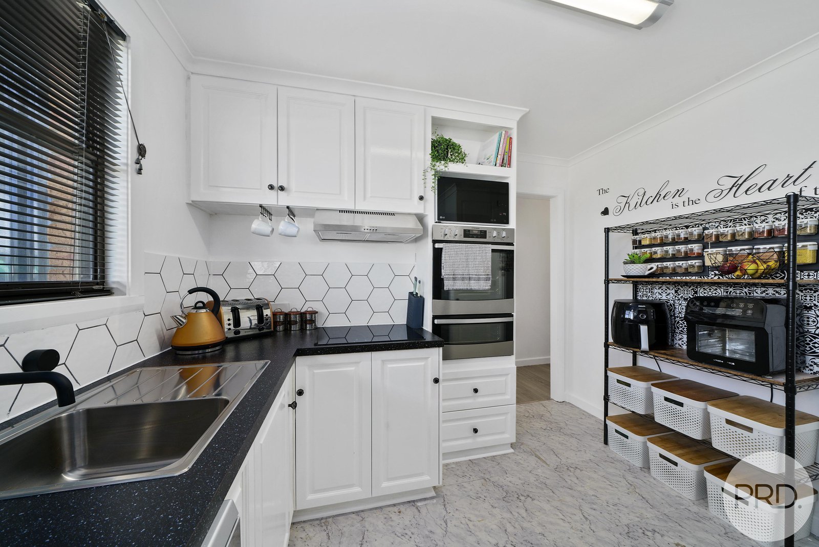 2 Martyn Place BRIGHTON 3