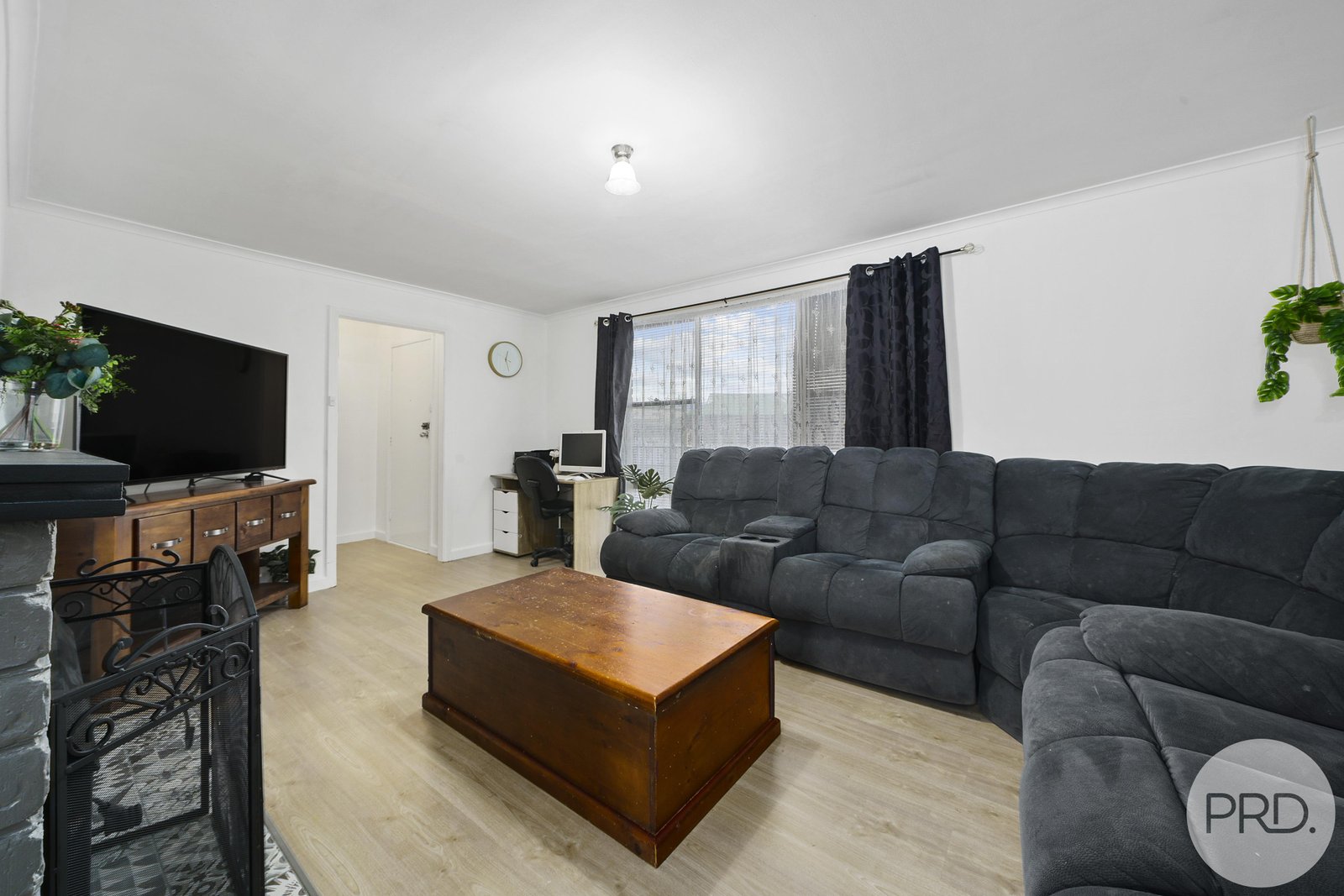 2 Martyn Place BRIGHTON 7