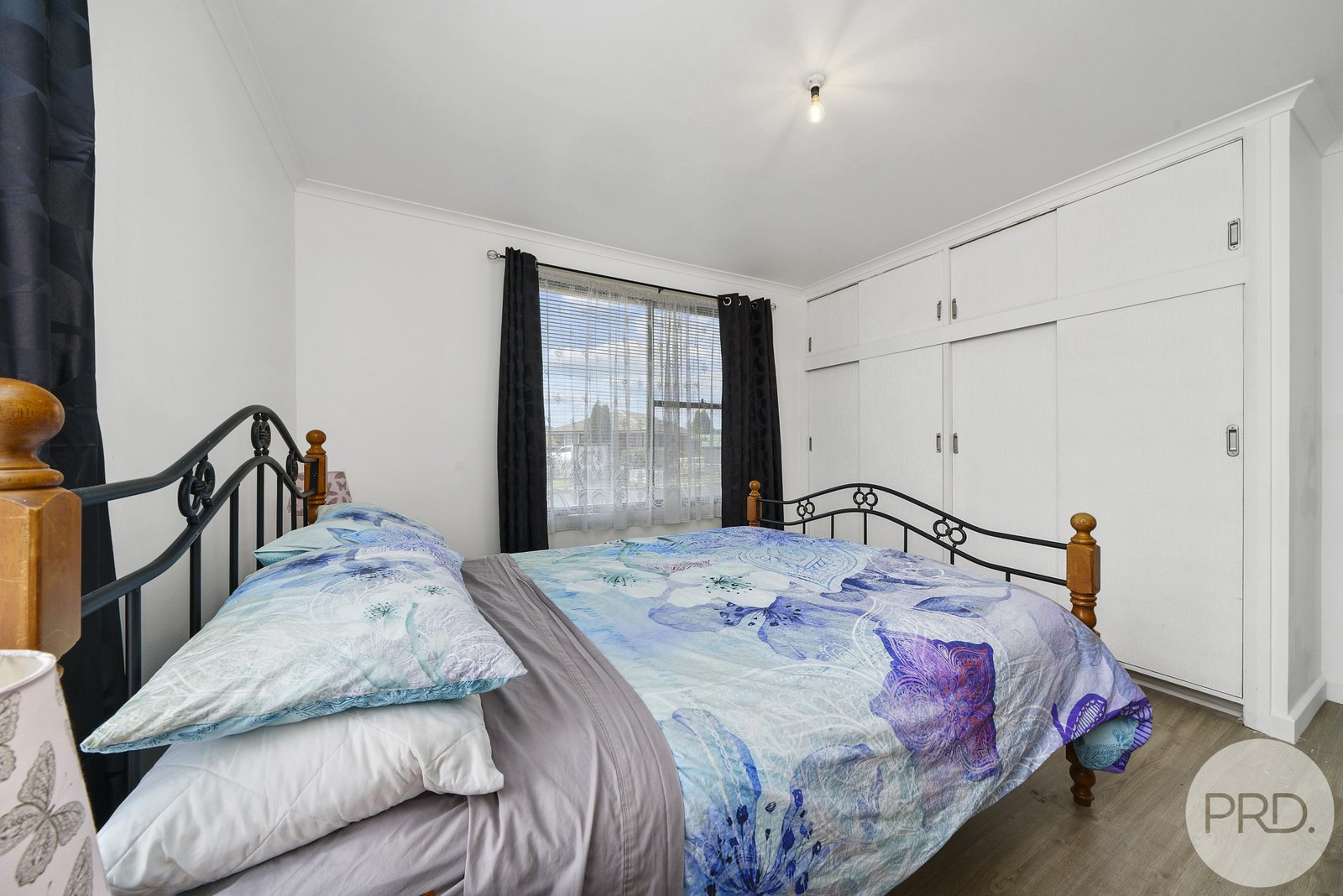 2 Martyn Place BRIGHTON 10