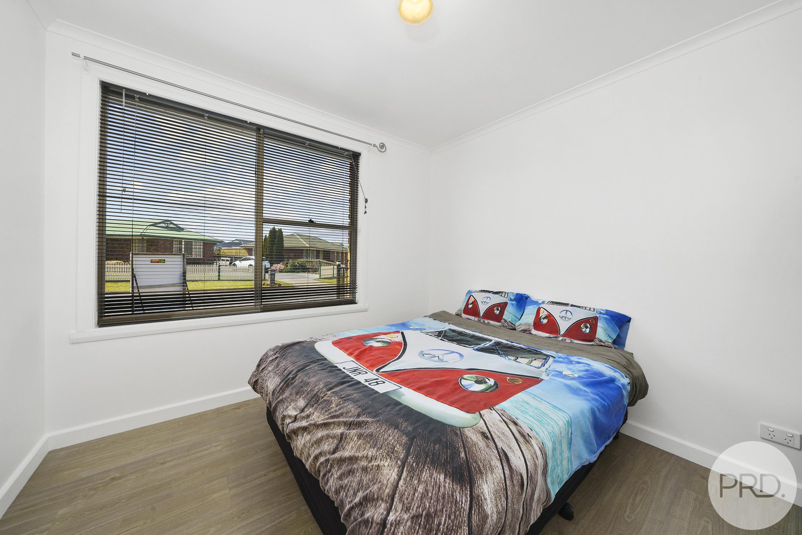 2 Martyn Place BRIGHTON 11