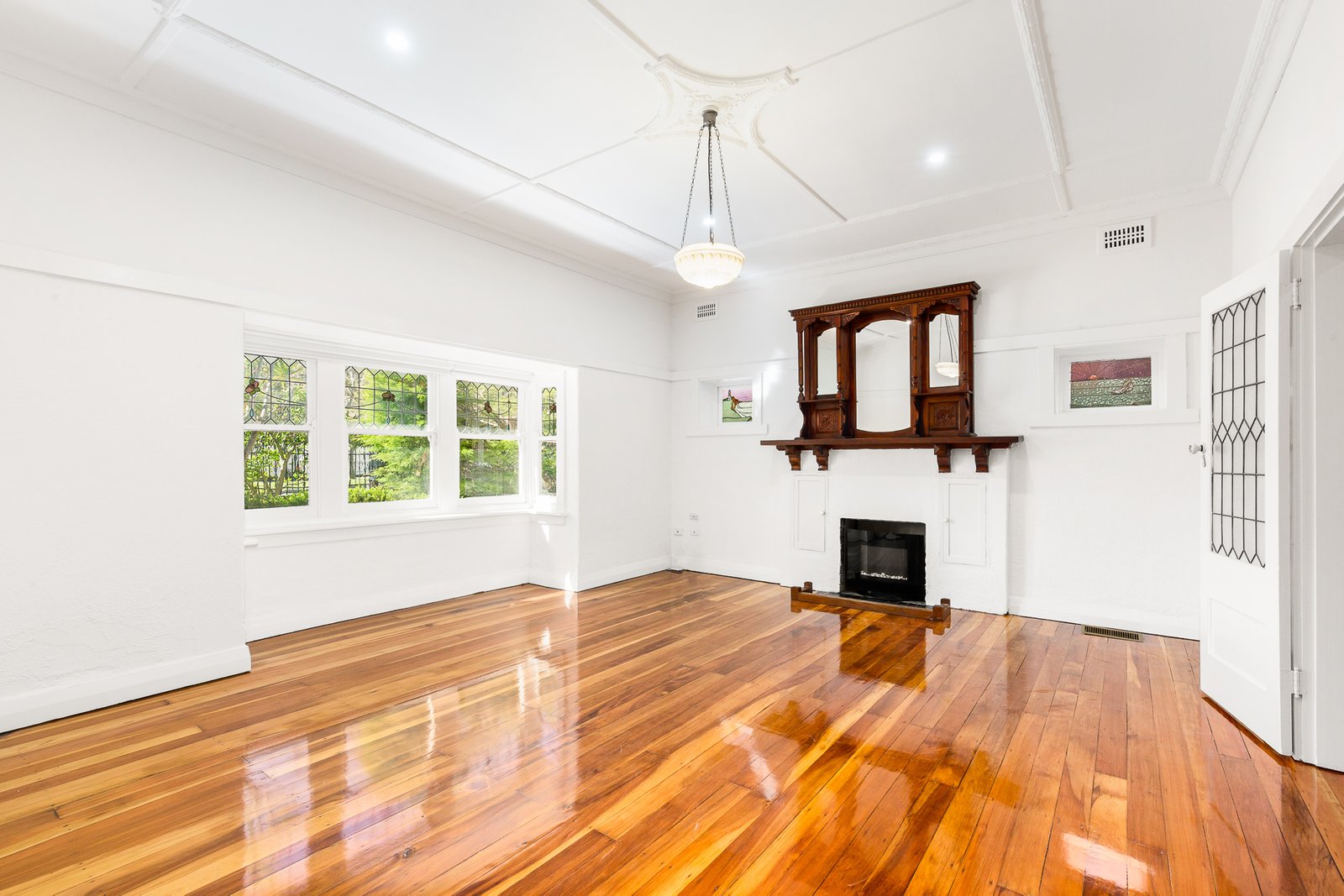 Gallery: 2 Maud Street