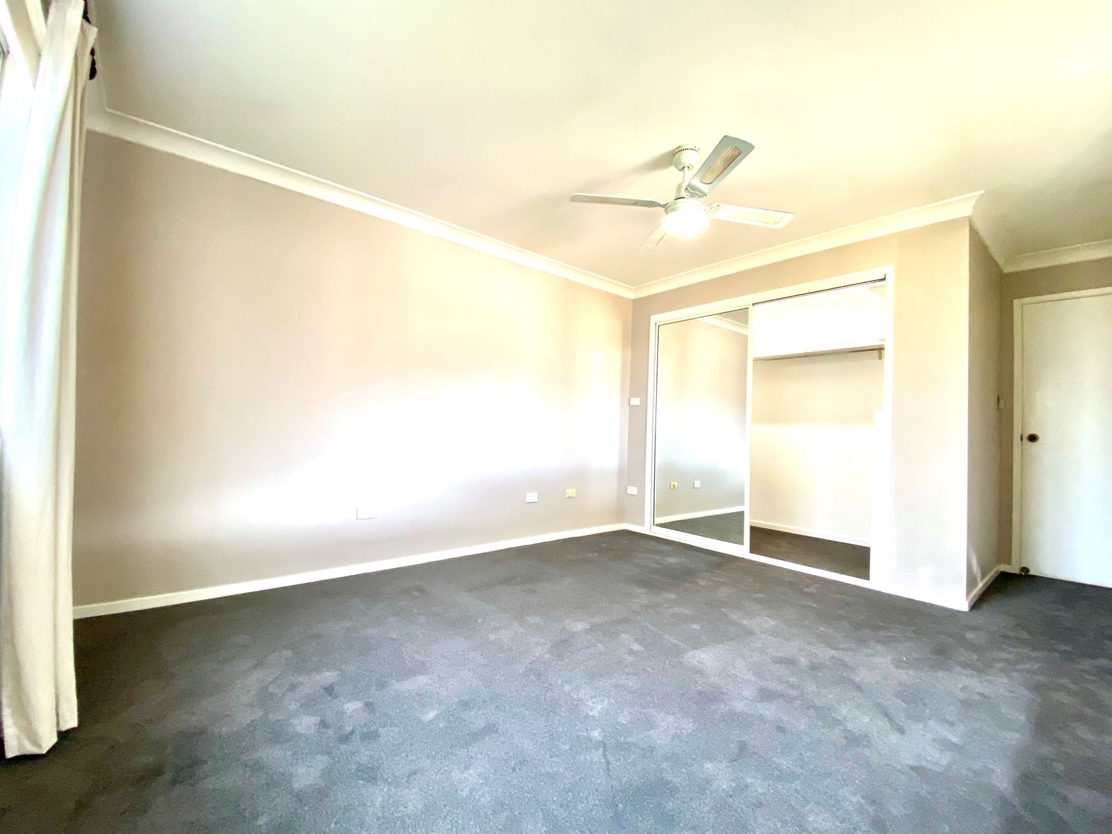 2 May Lane TAMWORTH 5