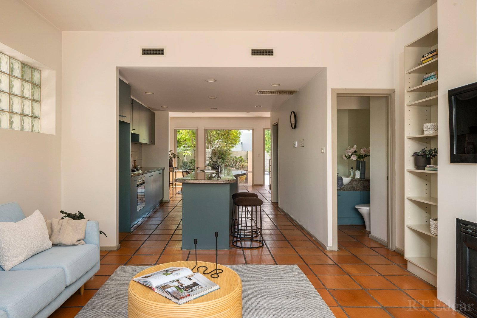 Real Estate and Property in 2 May Road, Toorak, VIC