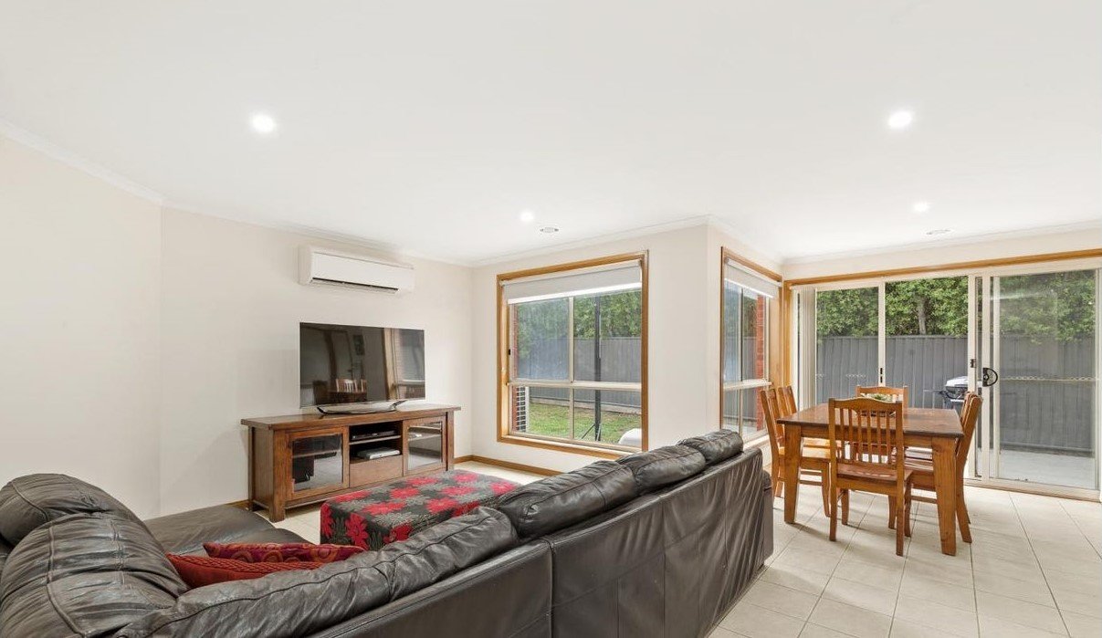 Gallery: 2 Mayfair Court
