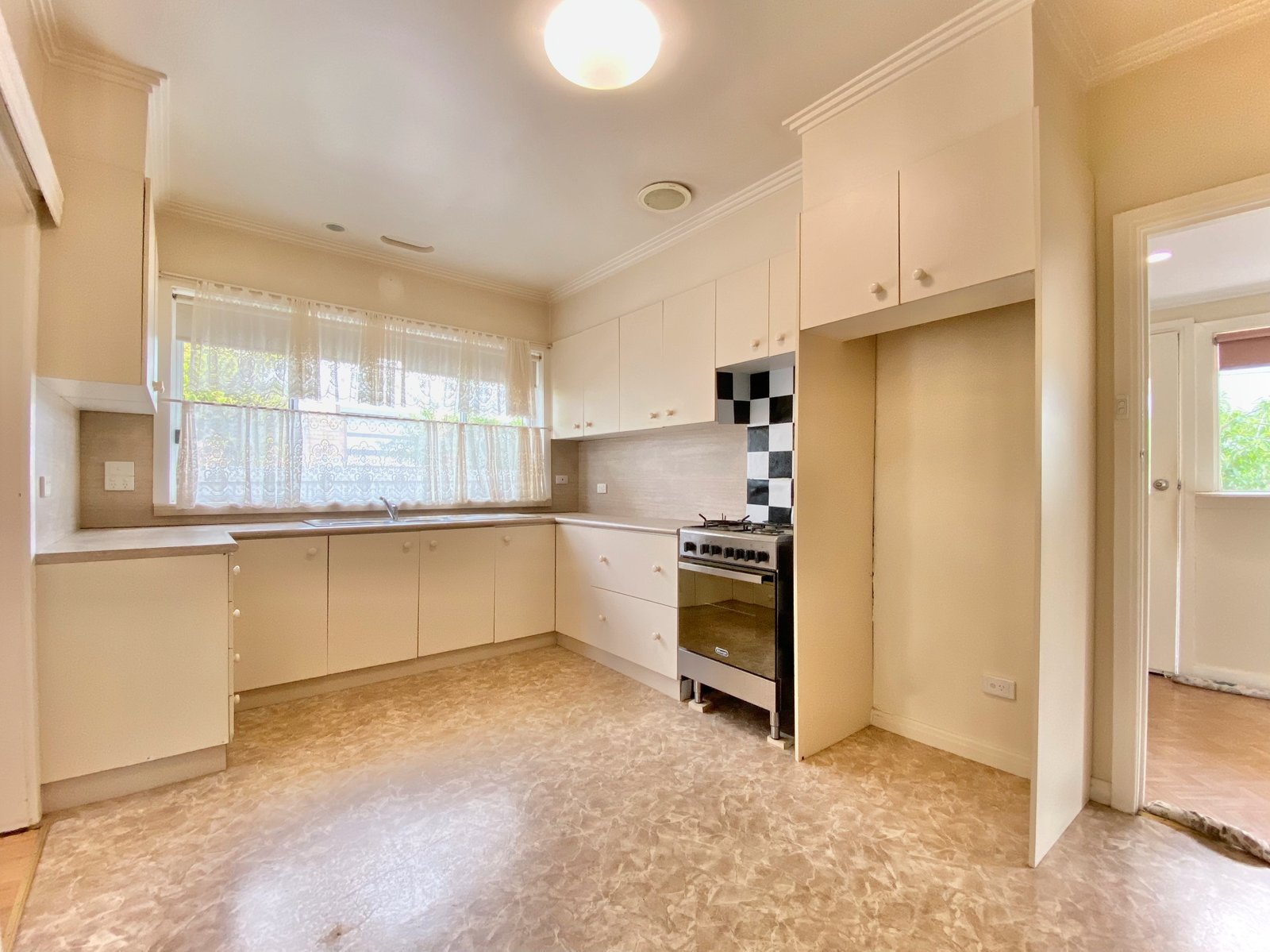 Gallery: 2 McKenzie Court