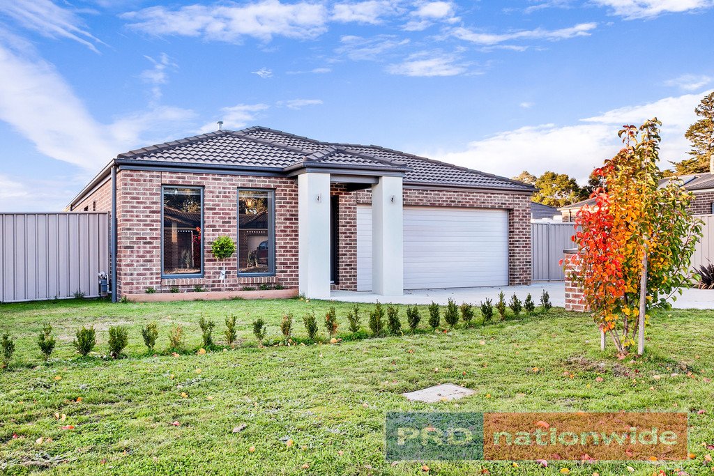 2 McMahon Drive BALLAN 1