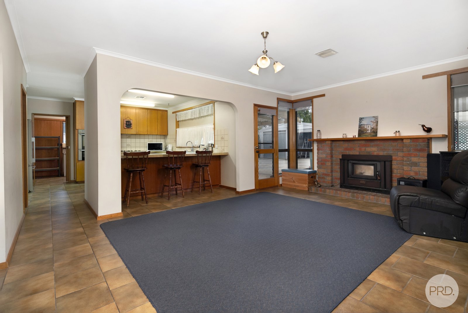 2 Meadow Court DELACOMBE 7