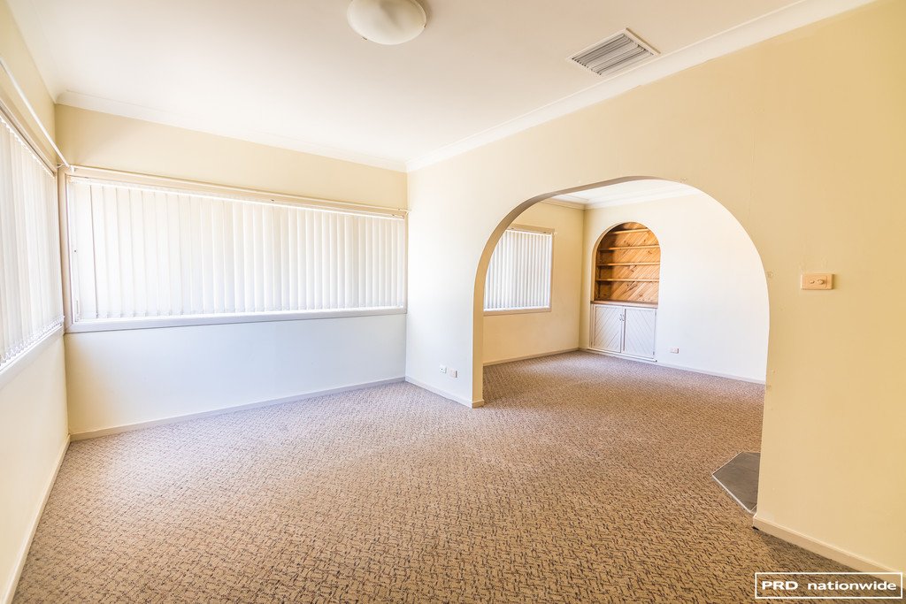 2 Melrose Street TAMWORTH 12
