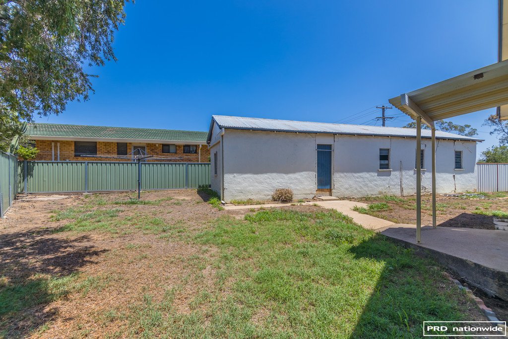 2 Melrose Street TAMWORTH 15