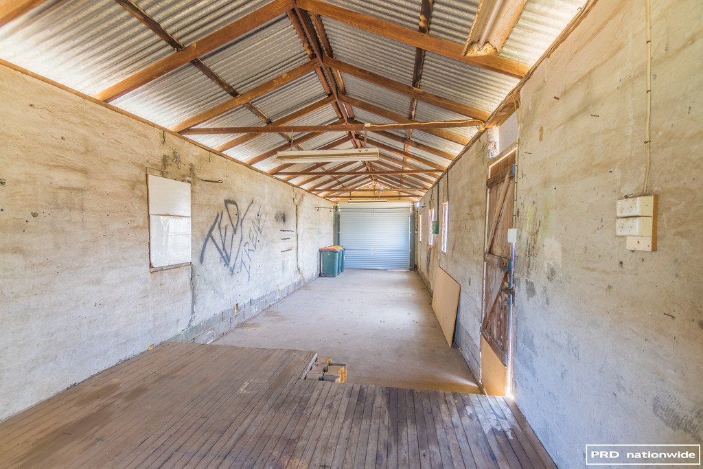 2 Melrose Street TAMWORTH 17