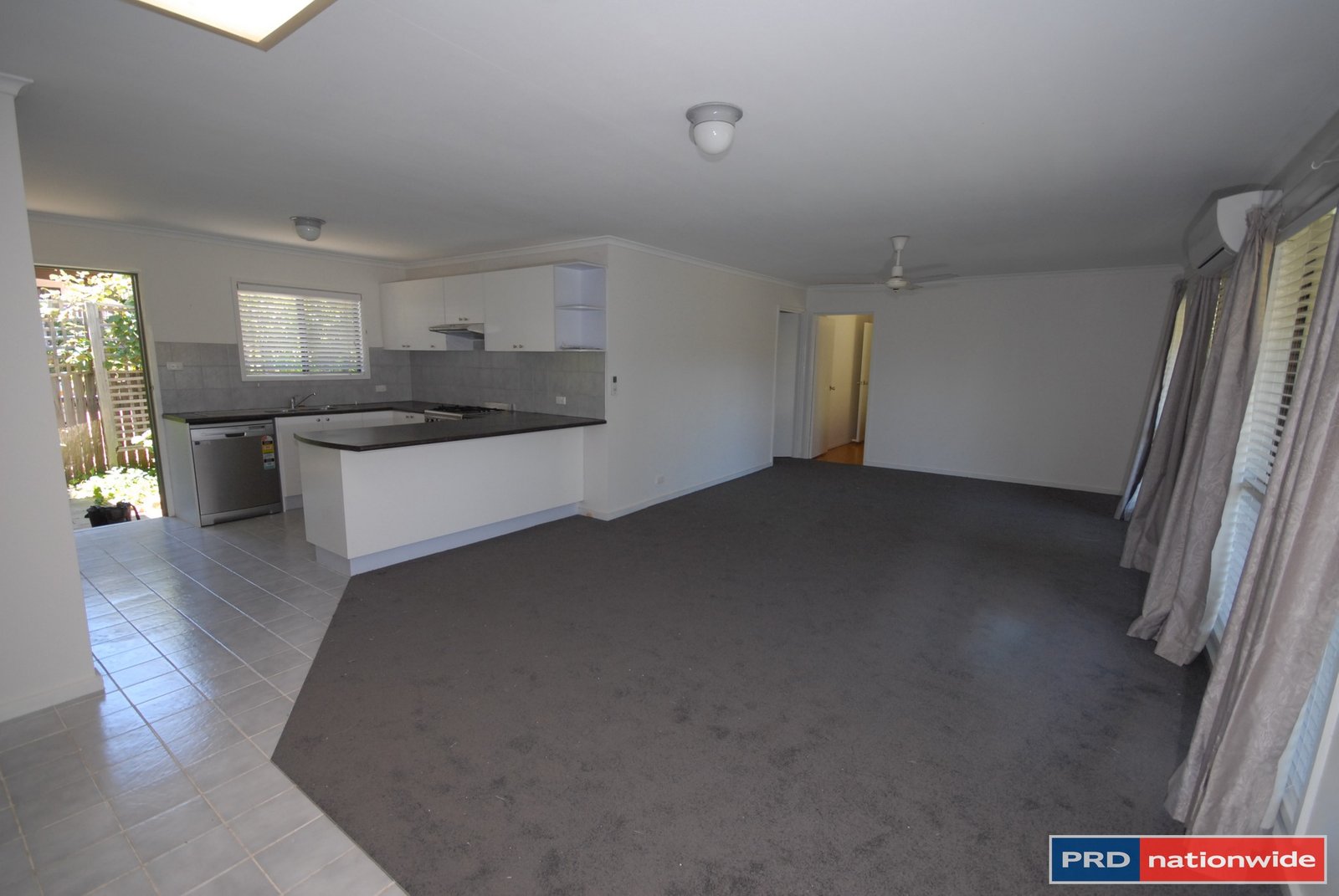 2 Middle Street SUTTON 3