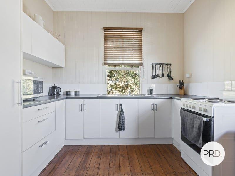 2 Mill Lane ROSEWOOD 8